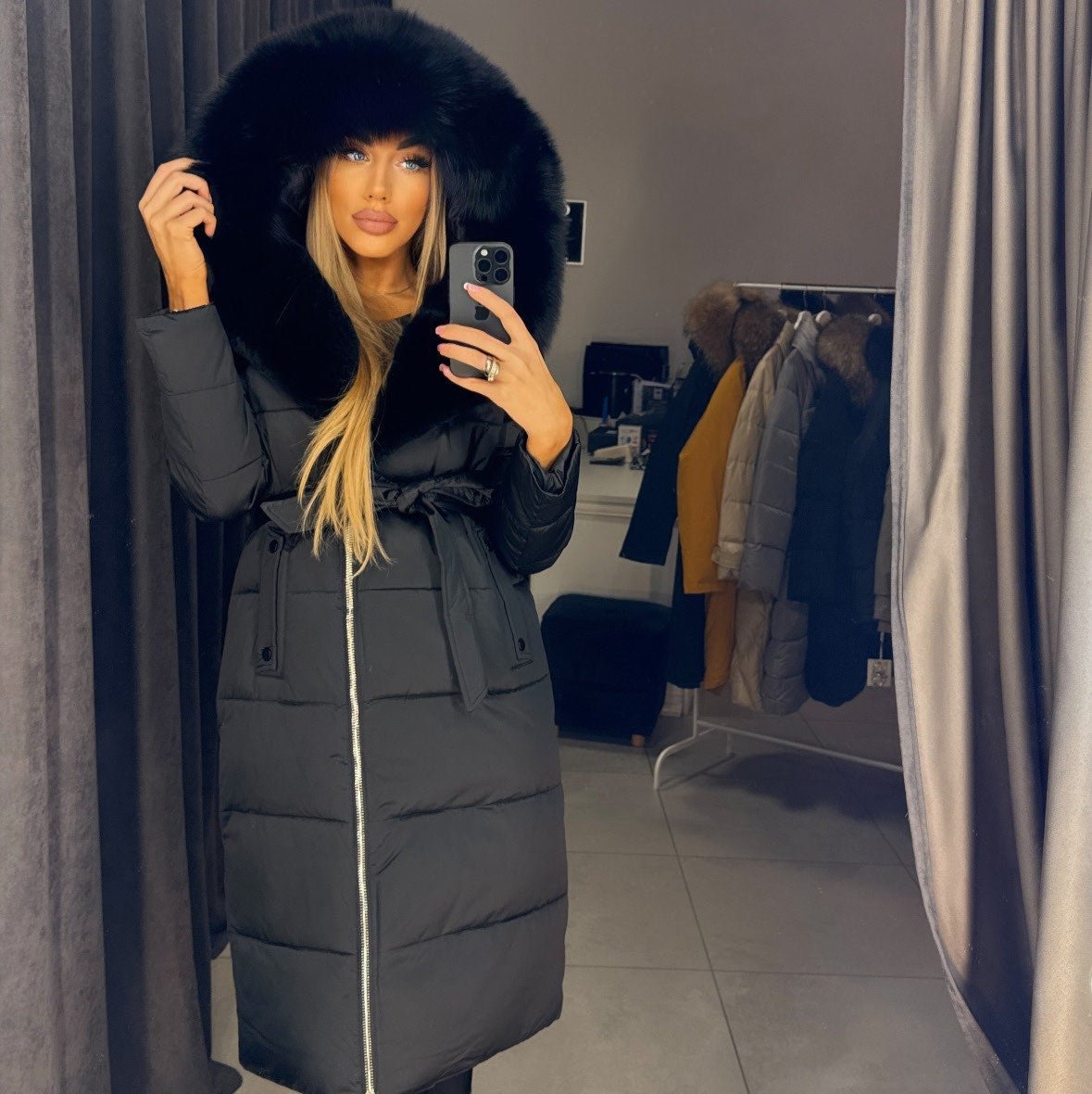 Image1 of Luxurious Winter Coat with Black Fur Collar from EME boutique