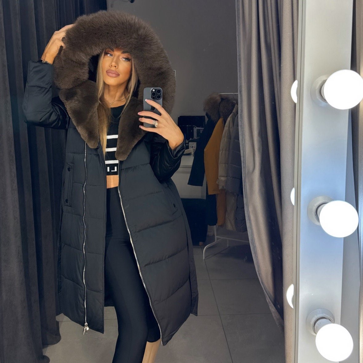 Image2 of Luxurious Winter Coat with Brown Fur Collar EME boutique