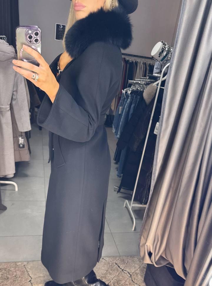 Image7 of Elegant Coat with Fur from EME boutique