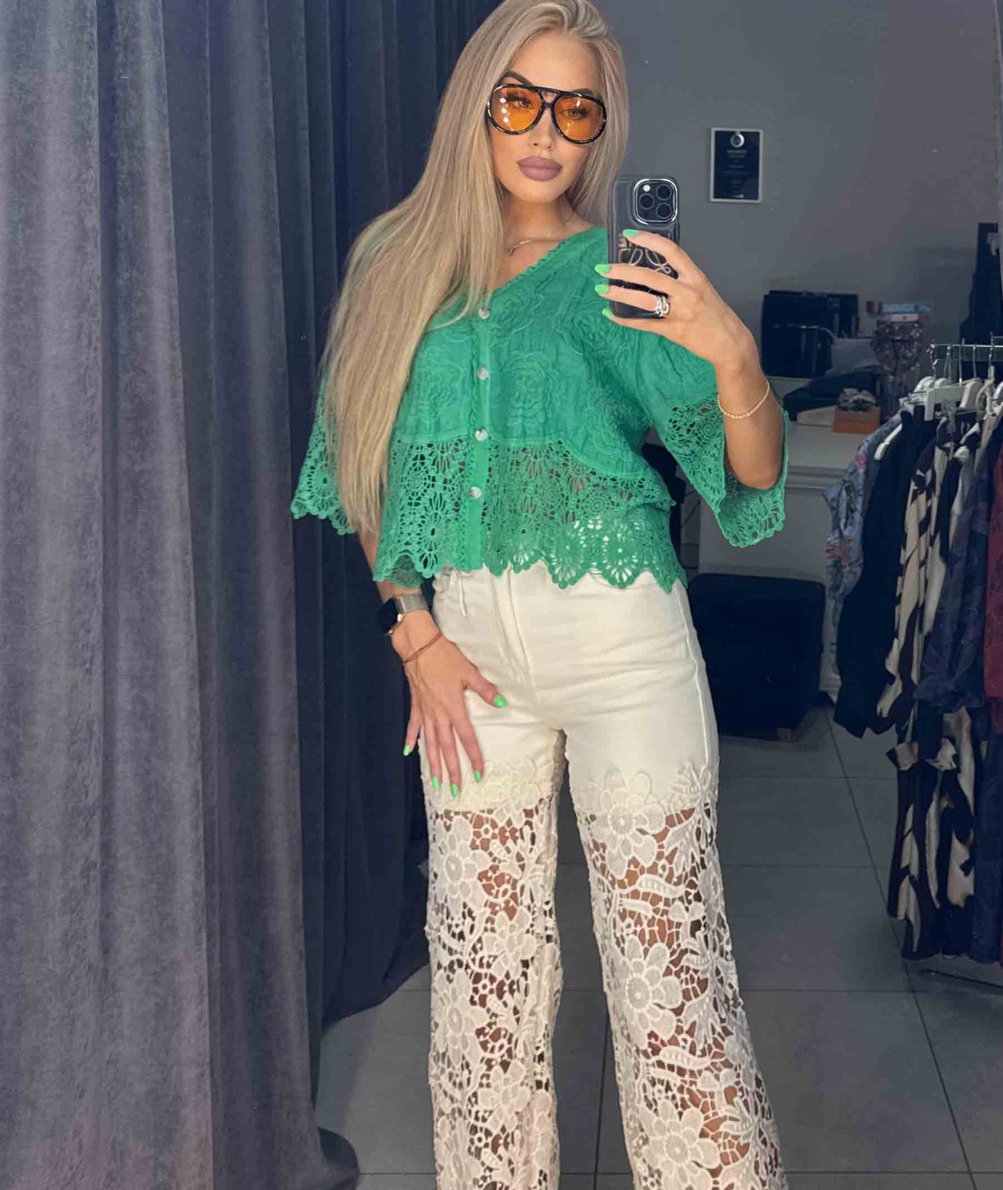 Jeans mit Spitzeneinsatz