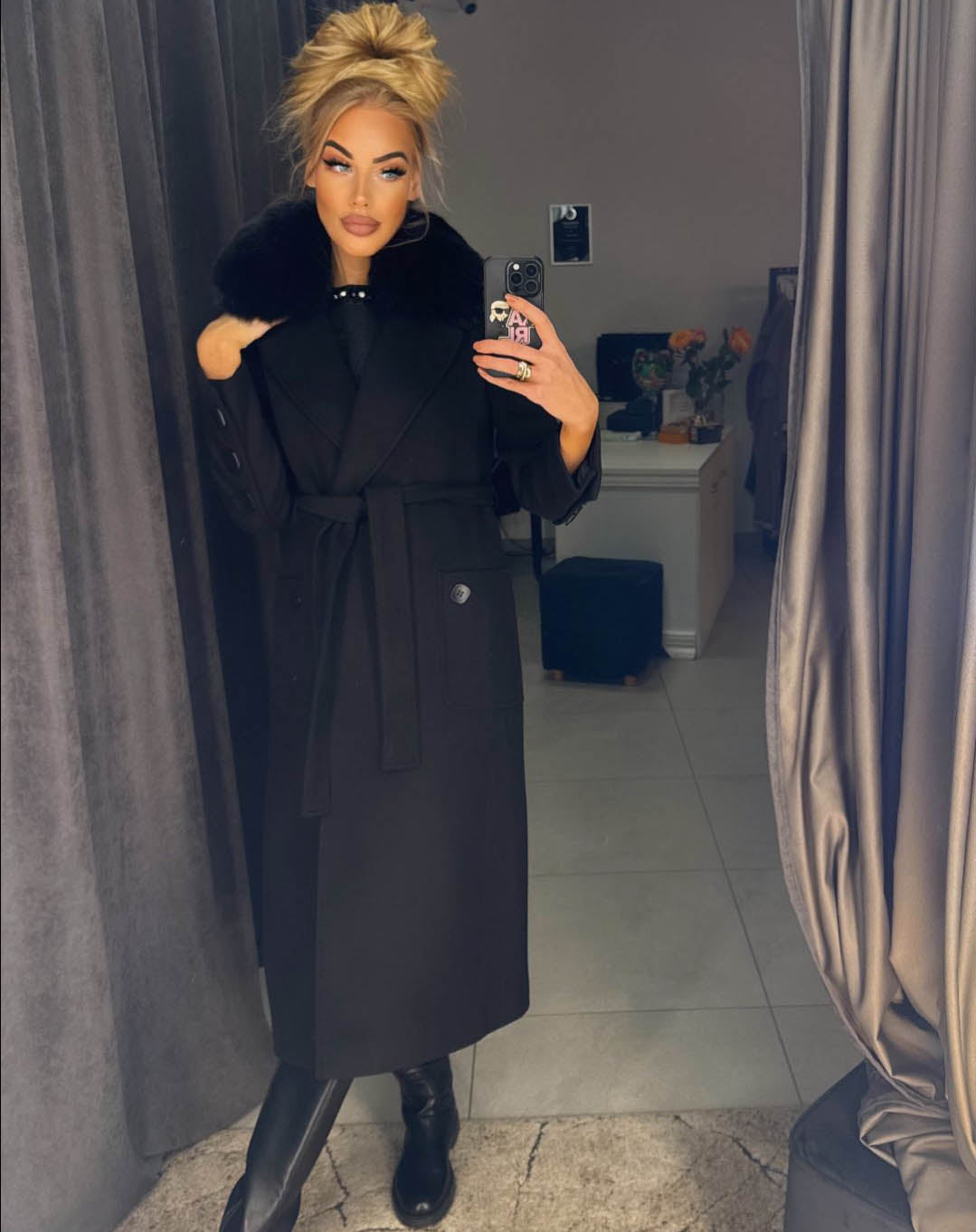 Image14 of Long Cashmere-Wool Coat with Natural Fur and Belt from EME Boutique