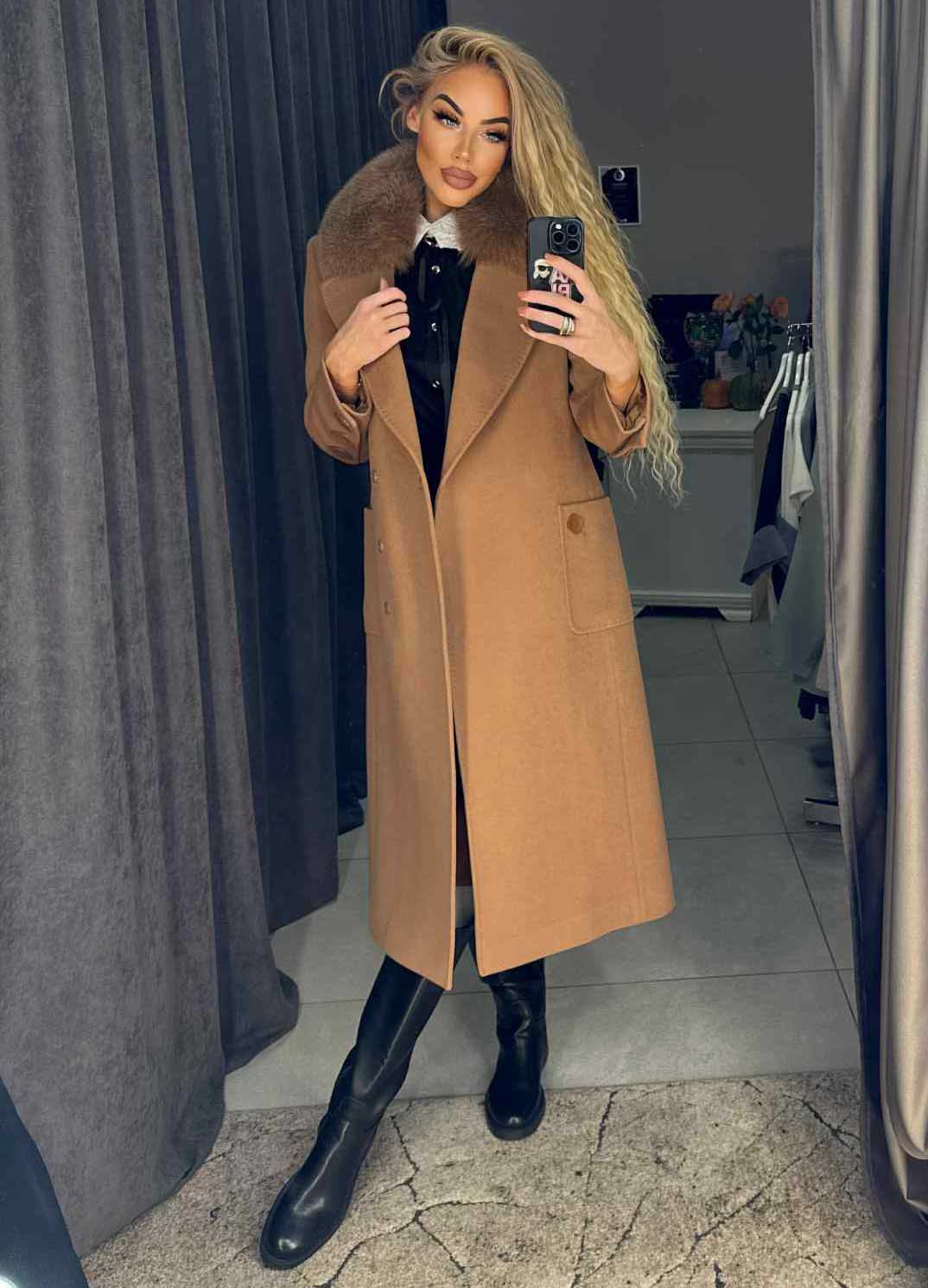Image15 of Long Cashmere-Wool Coat with Natural Fur and Belt from EME Boutique