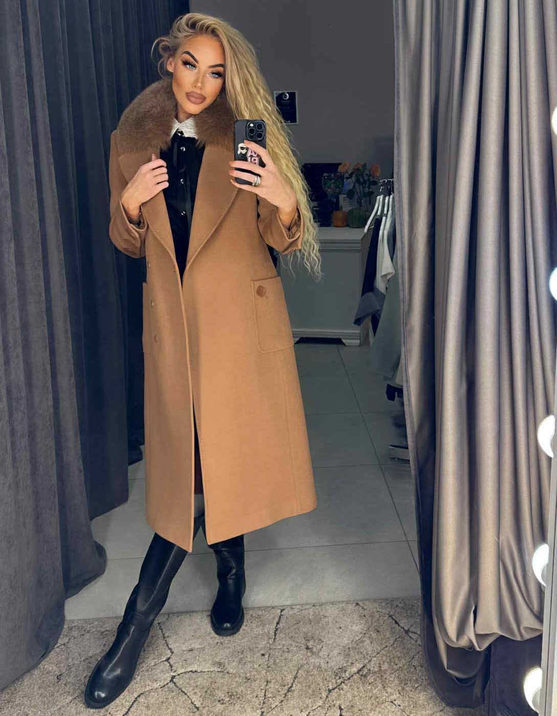 Image16 of Long Cashmere-Wool Coat with Natural Fur and Belt from EME Boutique