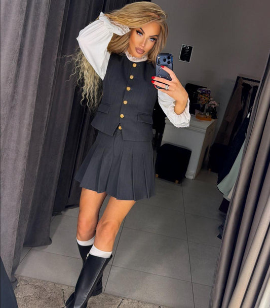 Image2 Elegant Two-Piece Set with Skirt Shorts from EME Boutique