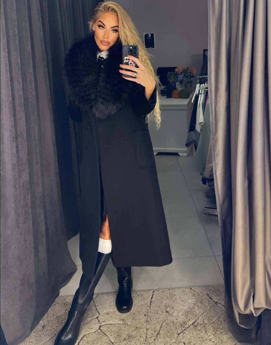 Image3 of Classic Coat with Removable Fur Collar and Belt from EME Boutique