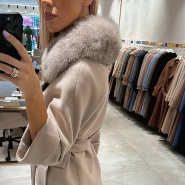 Image3 of Short Creamy Cashmere Coat from EME boutique
