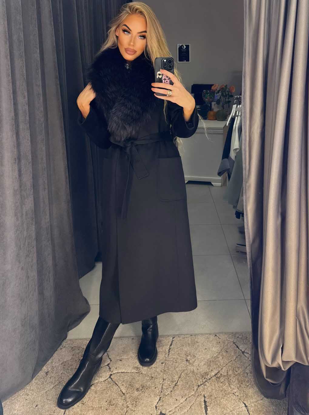 Image4 of Classic Coat with Removable Fur Collar and Belt from EME Boutique