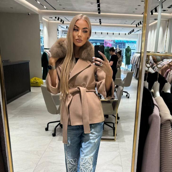 Image5 of Short Camel Cashmere Coat from EME boutique