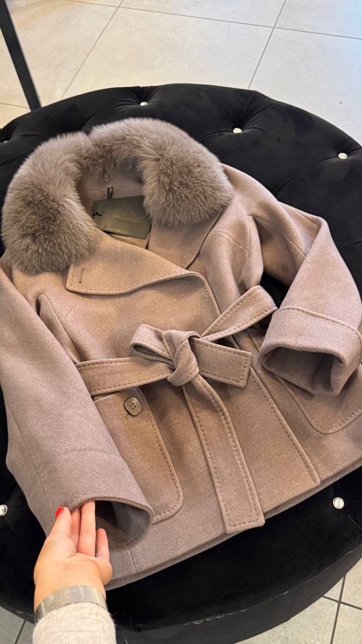 Photo14 of Cashmere Coat with Natural Fur from EME boutique