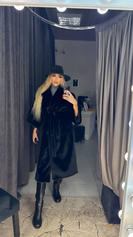Photo1 of Black Long Reversible Fur Coat from EME boutique