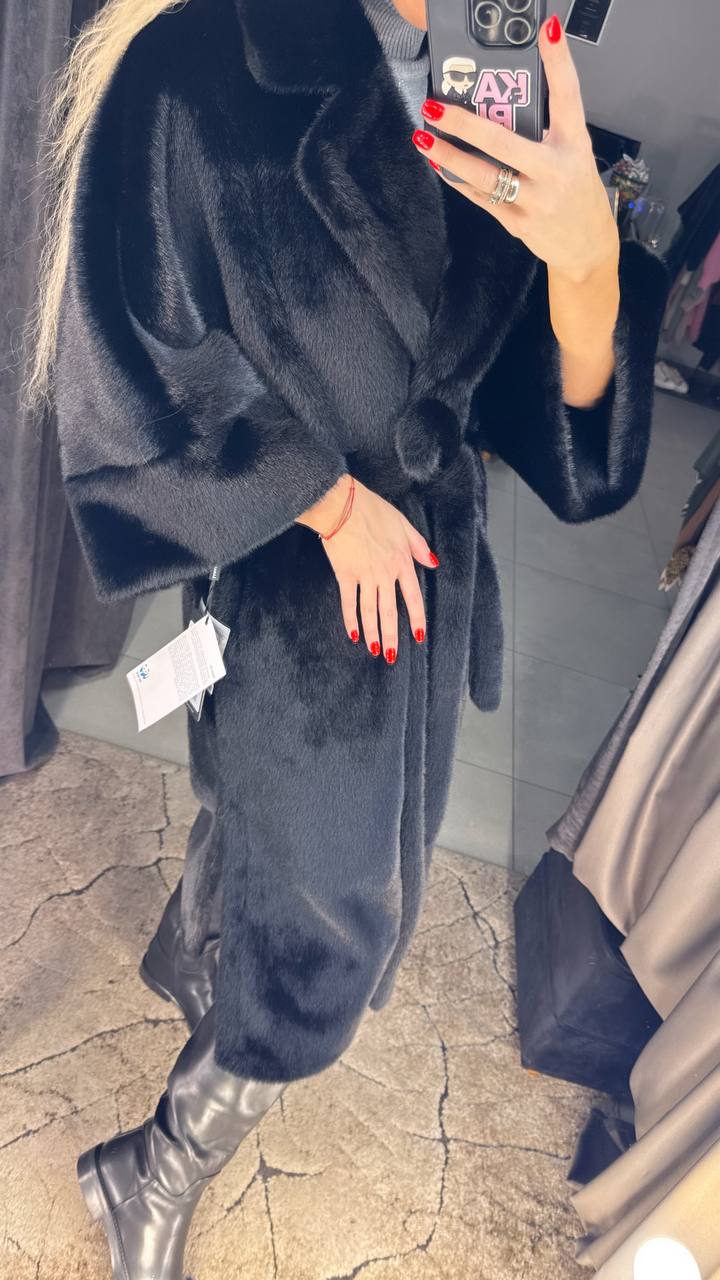 Photo4 of Black Long Reversible Fur Coat from EME boutique