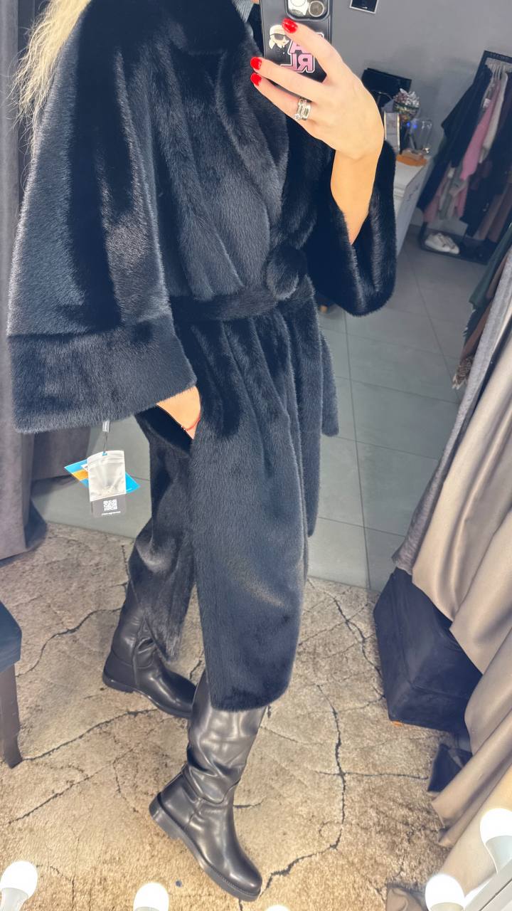 Photo5 of Black Long Reversible Fur Coat from EME boutique