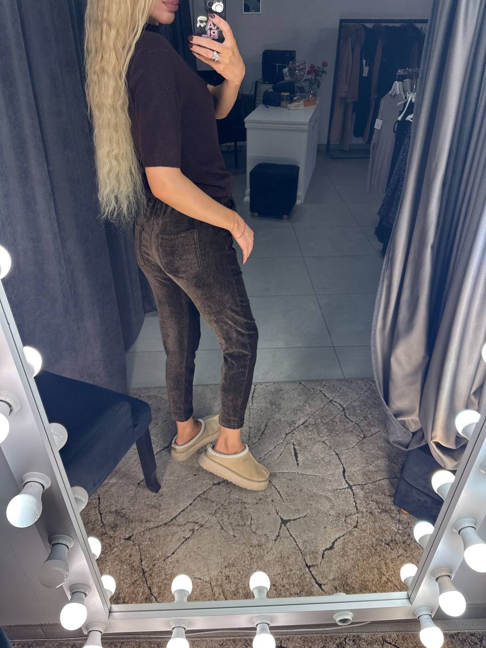 Photo5 of Velvet Pants from EME boutique