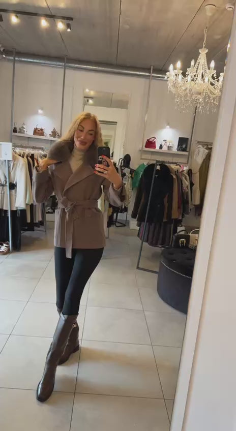 Video1 of Cashmere Coat with Natural Fur from EME boutique